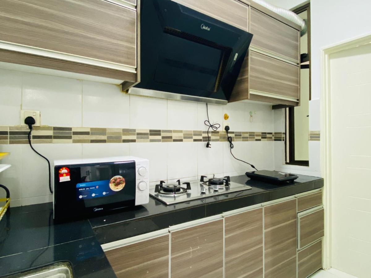 Cozy 1-10 Pax 4Qbeds 2Sbeds Shah Alam Sec7, I-City Екстериор снимка