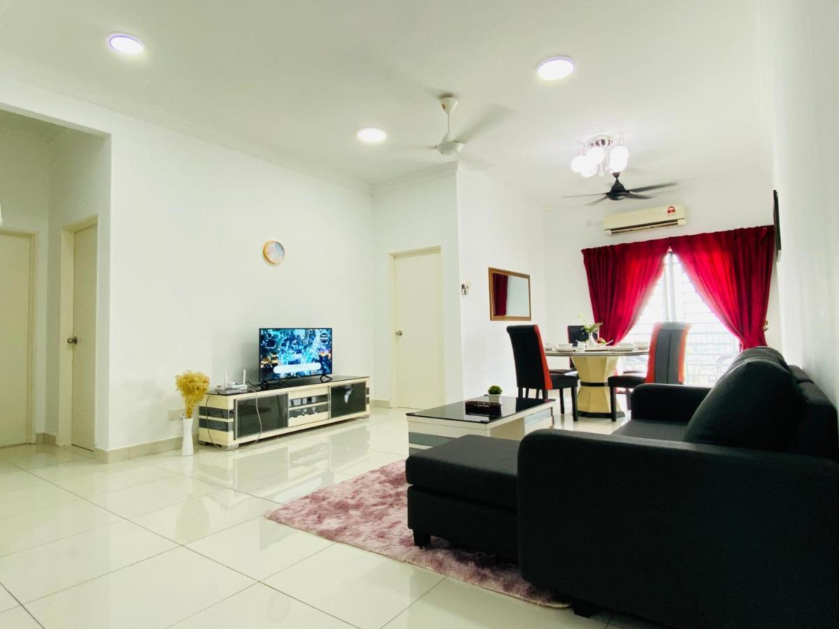 Cozy 1-10 Pax 4Qbeds 2Sbeds Shah Alam Sec7, I-City Екстериор снимка