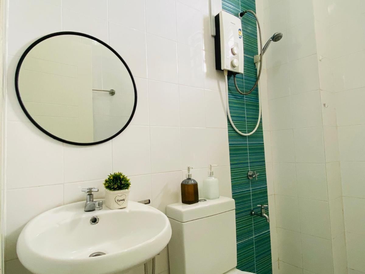 Cozy 1-10 Pax 4Qbeds 2Sbeds Shah Alam Sec7, I-City Екстериор снимка
